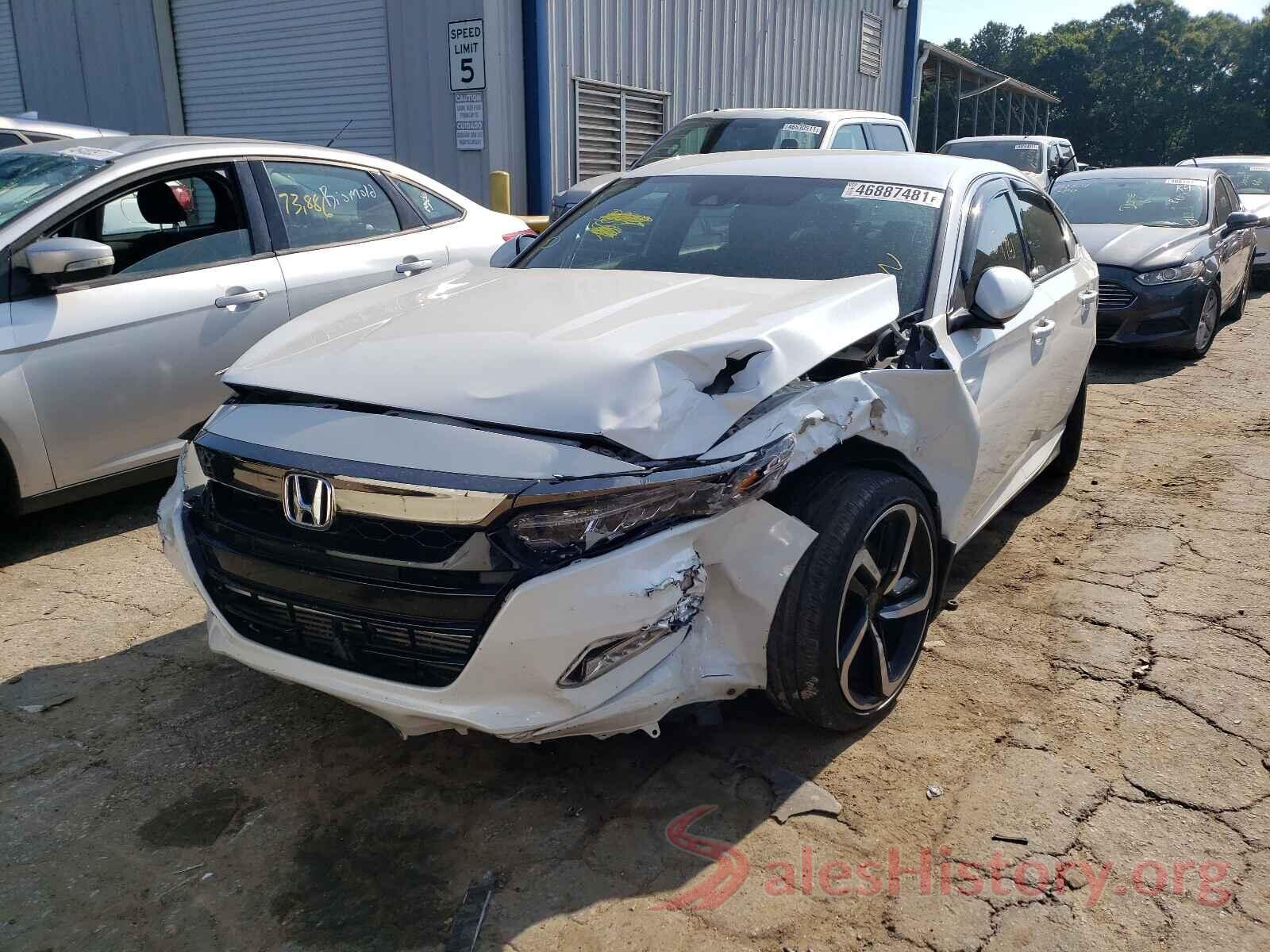 1HGCV1F30JA235338 2018 HONDA ACCORD