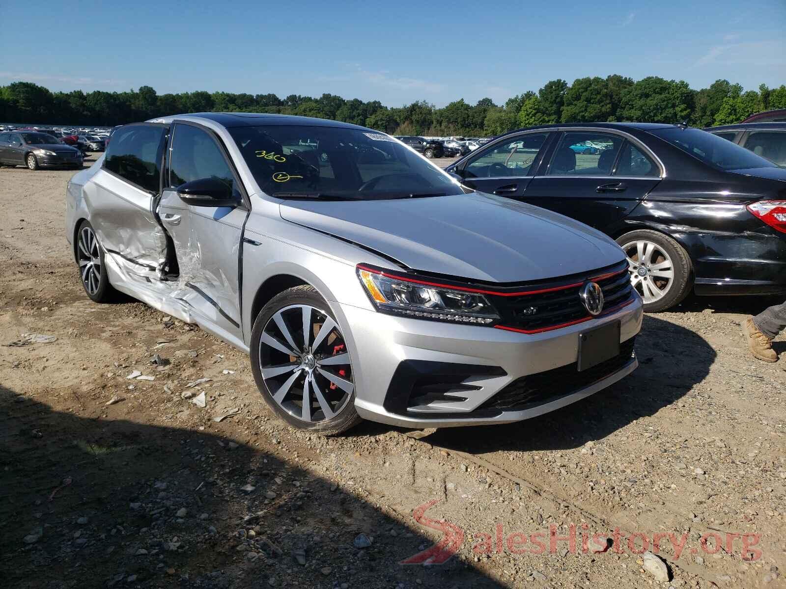 1VWJM7A39JC032954 2018 VOLKSWAGEN PASSAT