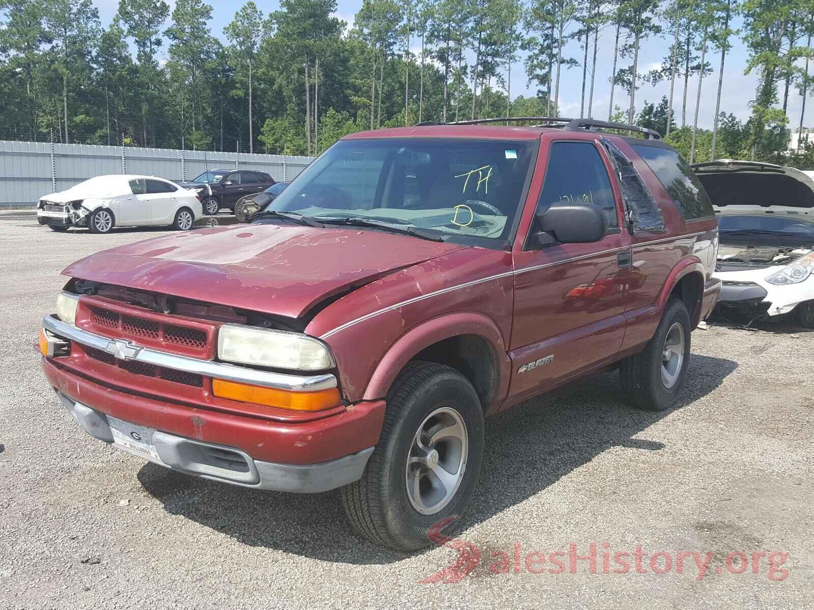 1GNCS18W9YK236921 2000 CHEVROLET BLAZER