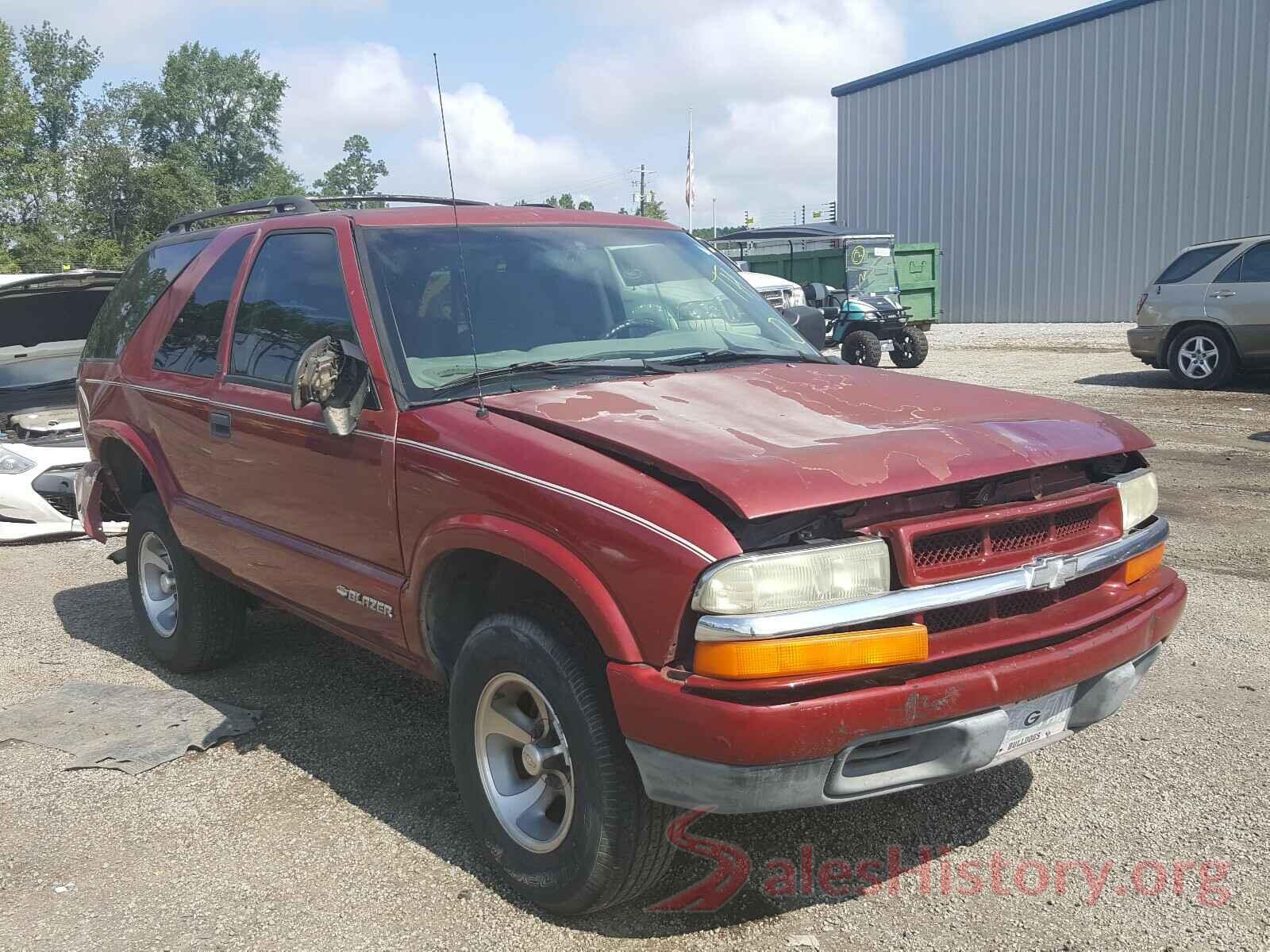 1GNCS18W9YK236921 2000 CHEVROLET BLAZER