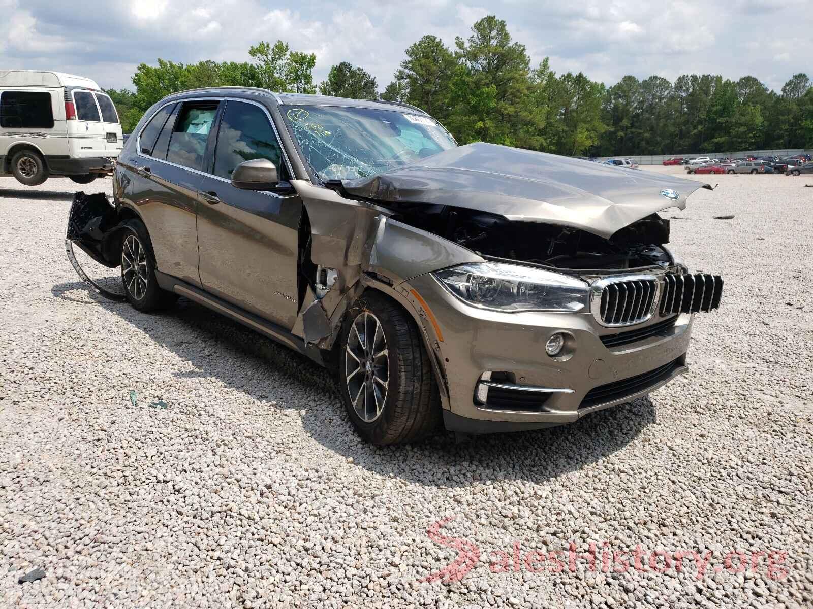 5UXKS4C55J0Y18034 2018 BMW X5