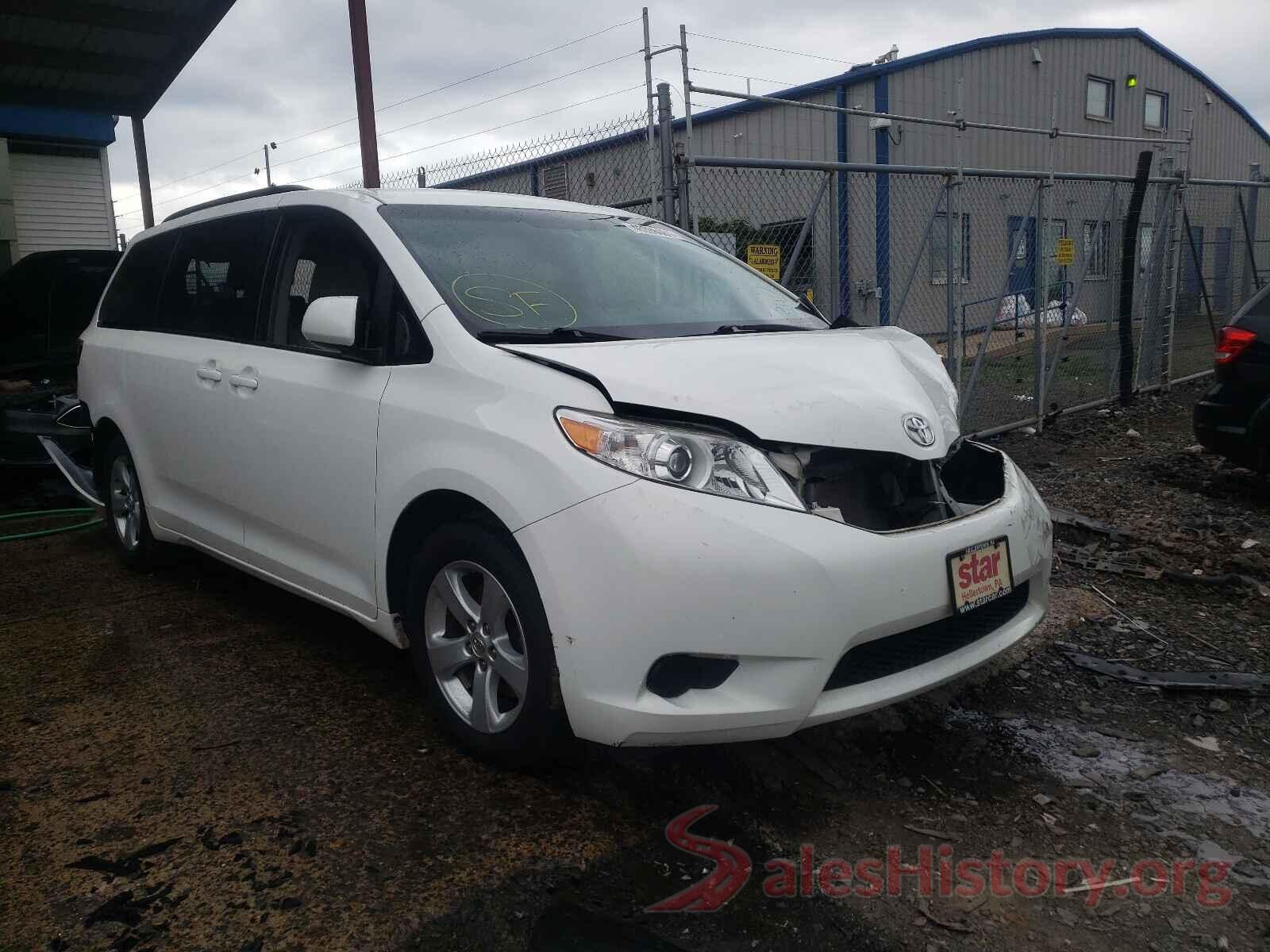 5TDKK3DC5GS726761 2016 TOYOTA SIENNA