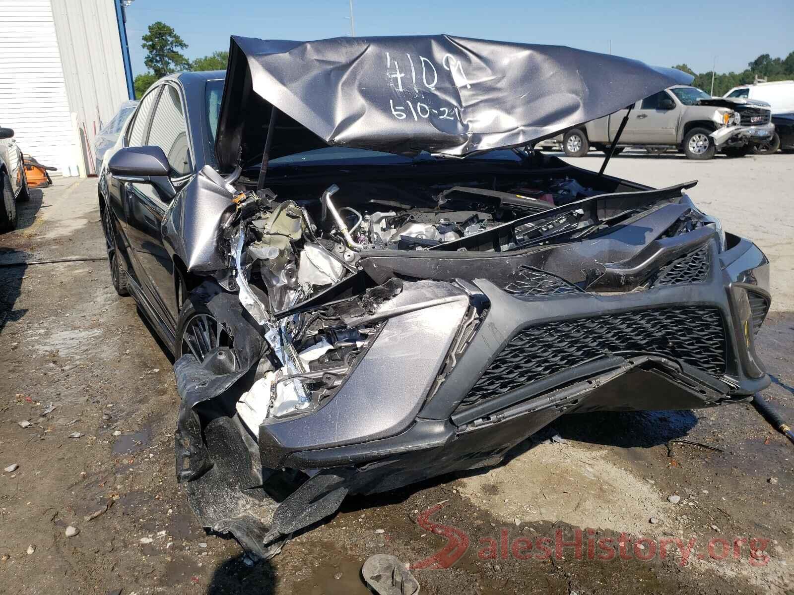 4T1B11HK6JU604109 2018 TOYOTA CAMRY