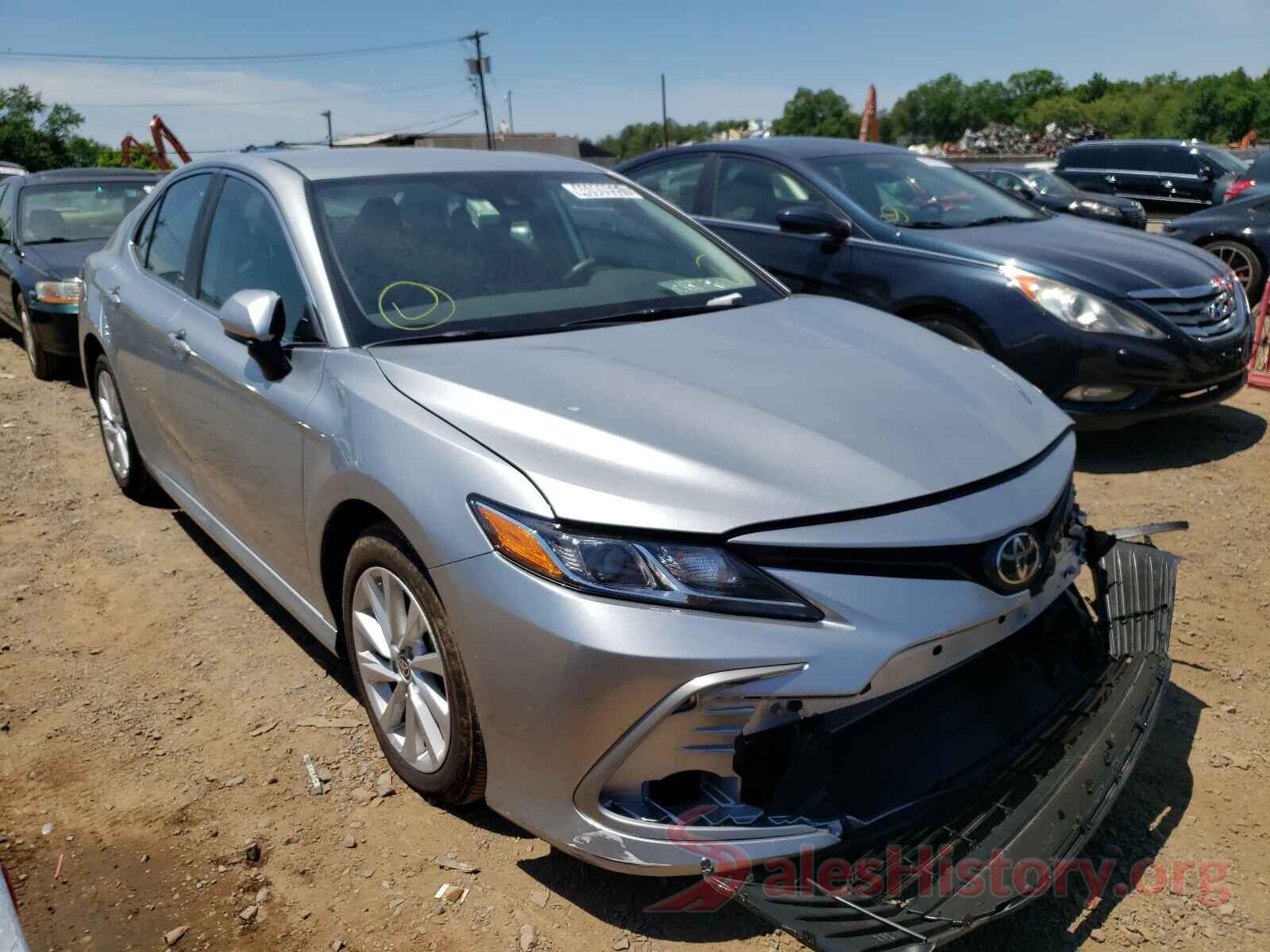 4T1C11AK1MU516362 2021 TOYOTA CAMRY