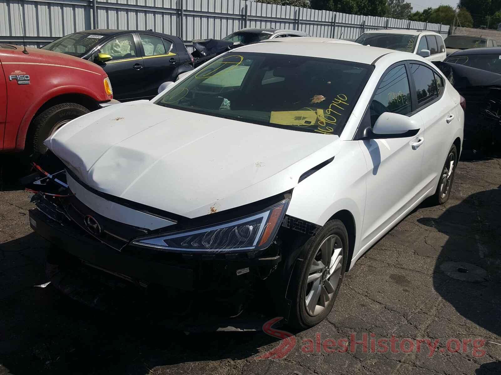 5NPD84LF2KH413996 2019 HYUNDAI ELANTRA