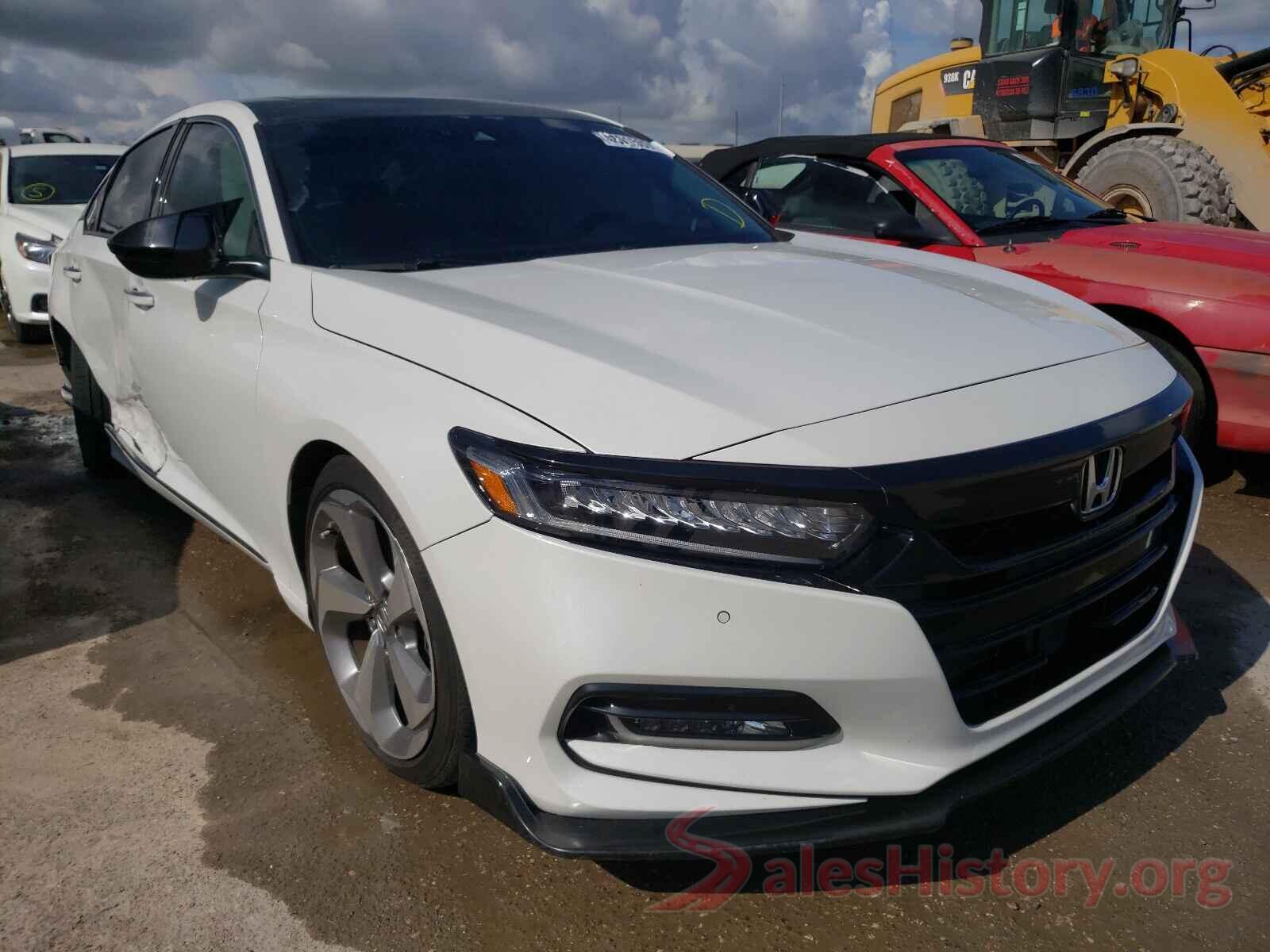 1HGCV1F91JA129579 2018 HONDA ACCORD