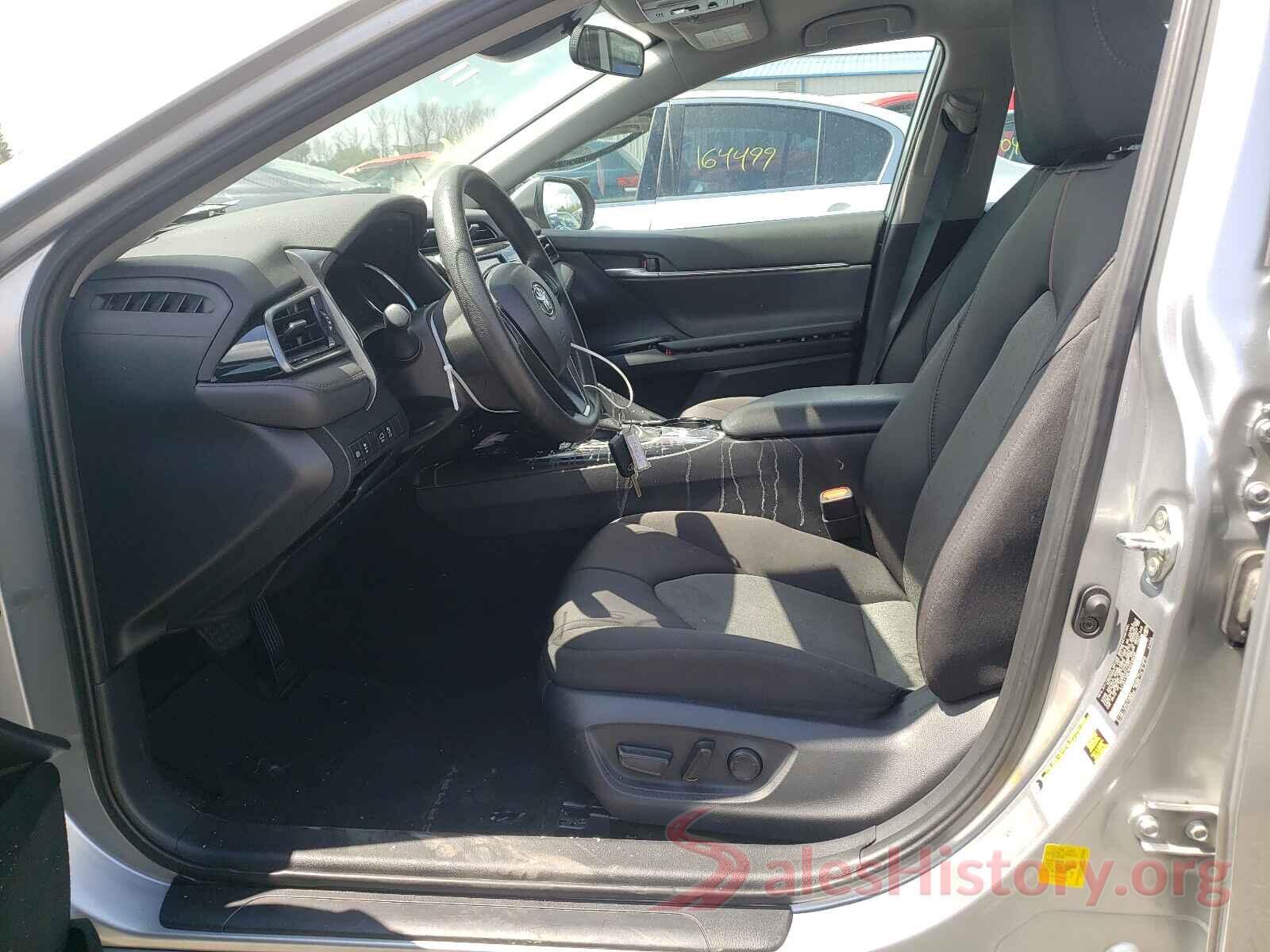 4T1B11HK1KU240666 2019 TOYOTA CAMRY