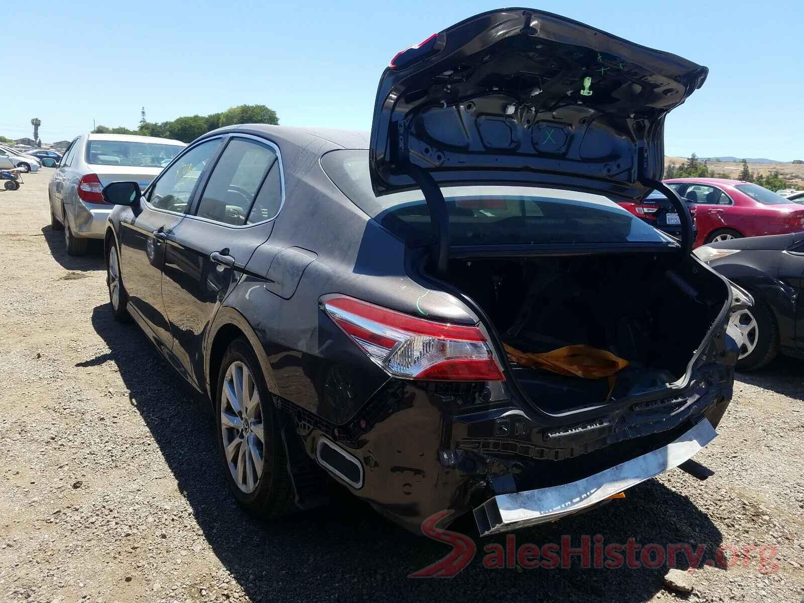 JTNB11HK3J3040750 2018 TOYOTA CAMRY