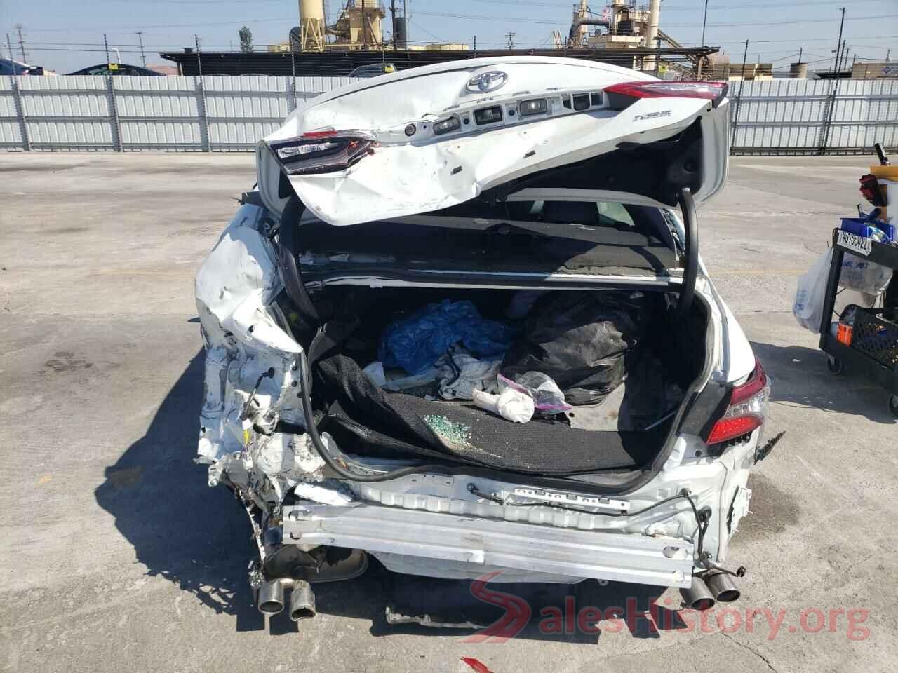 4T1K61AK1NU011565 2022 TOYOTA CAMRY