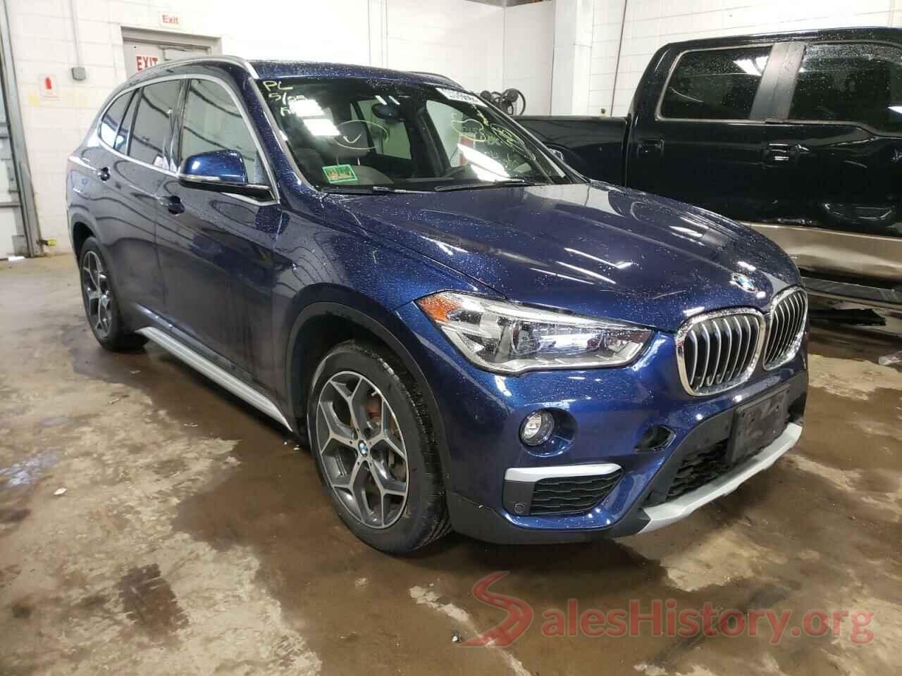 WBXHT3C30J5L29337 2018 BMW X1