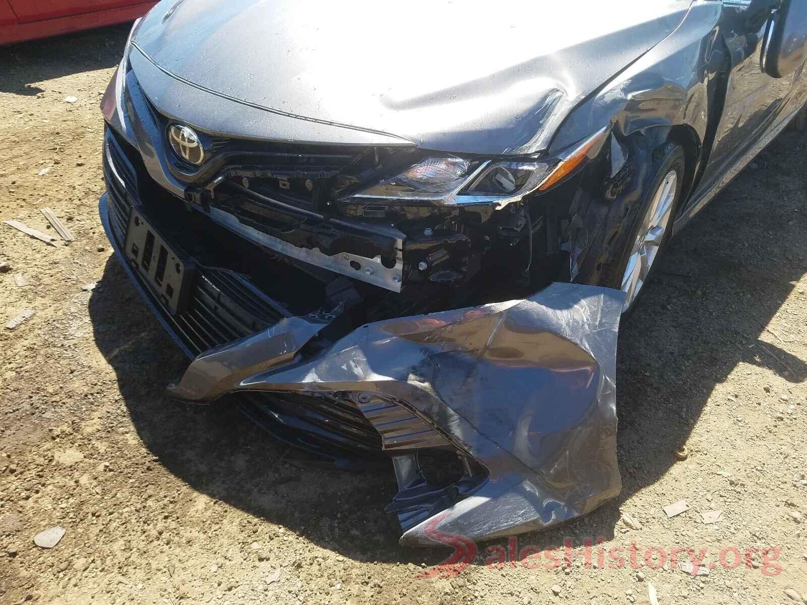 4T1B11HK4JU027659 2018 TOYOTA CAMRY