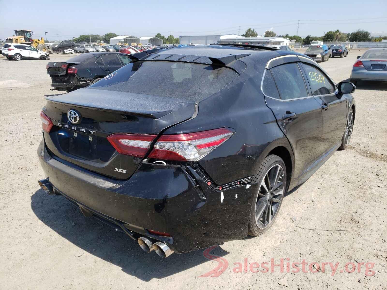 4T1B61HKXJU126083 2018 TOYOTA CAMRY