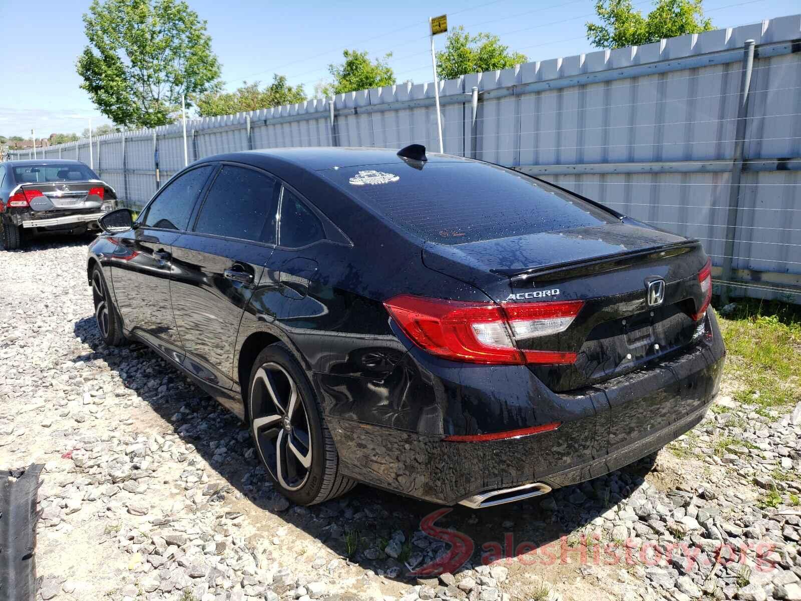 1HGCV2F34JA801832 2018 HONDA ACCORD