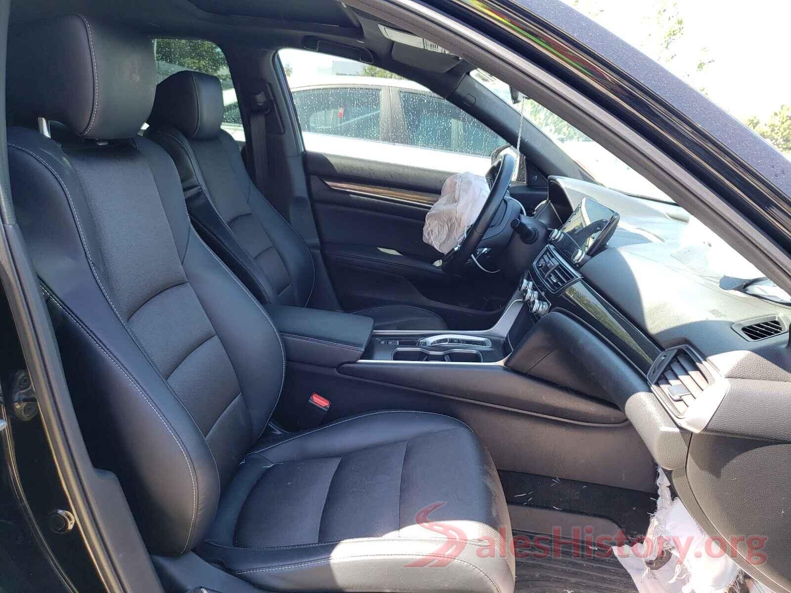 1HGCV2F34JA801832 2018 HONDA ACCORD