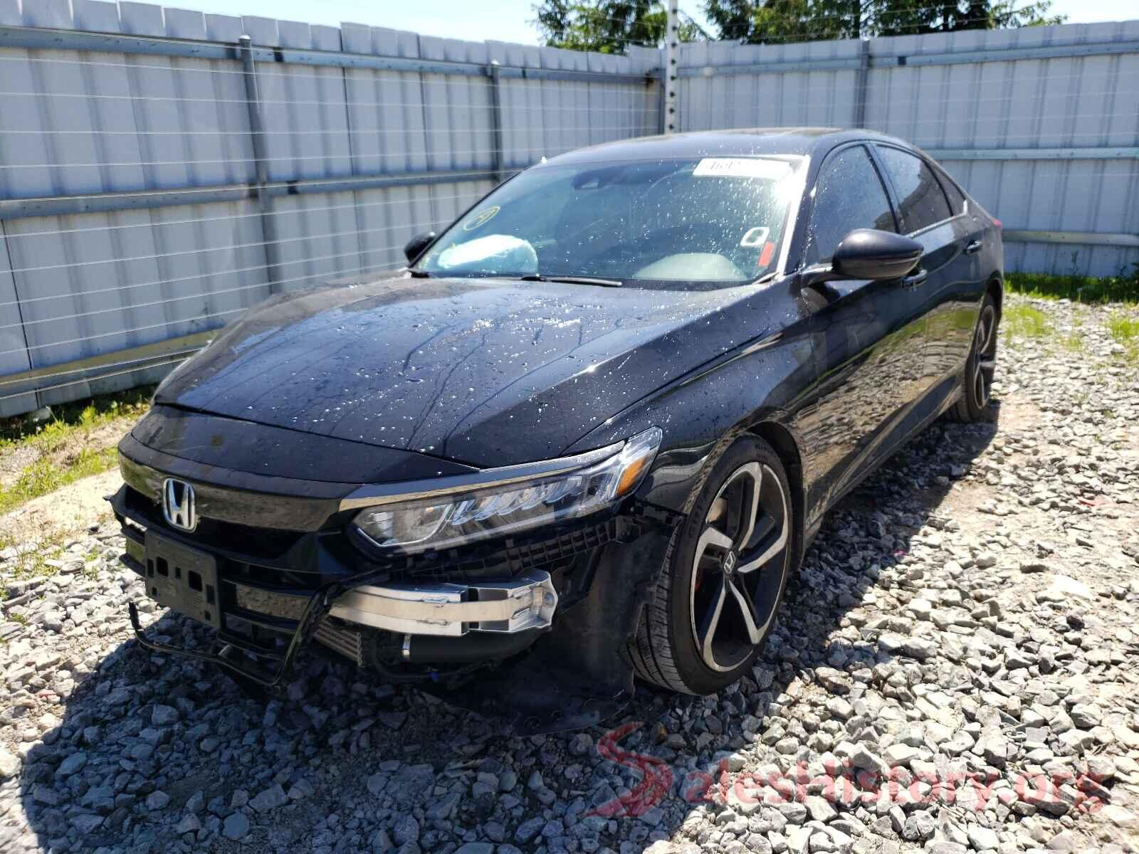 1HGCV2F34JA801832 2018 HONDA ACCORD