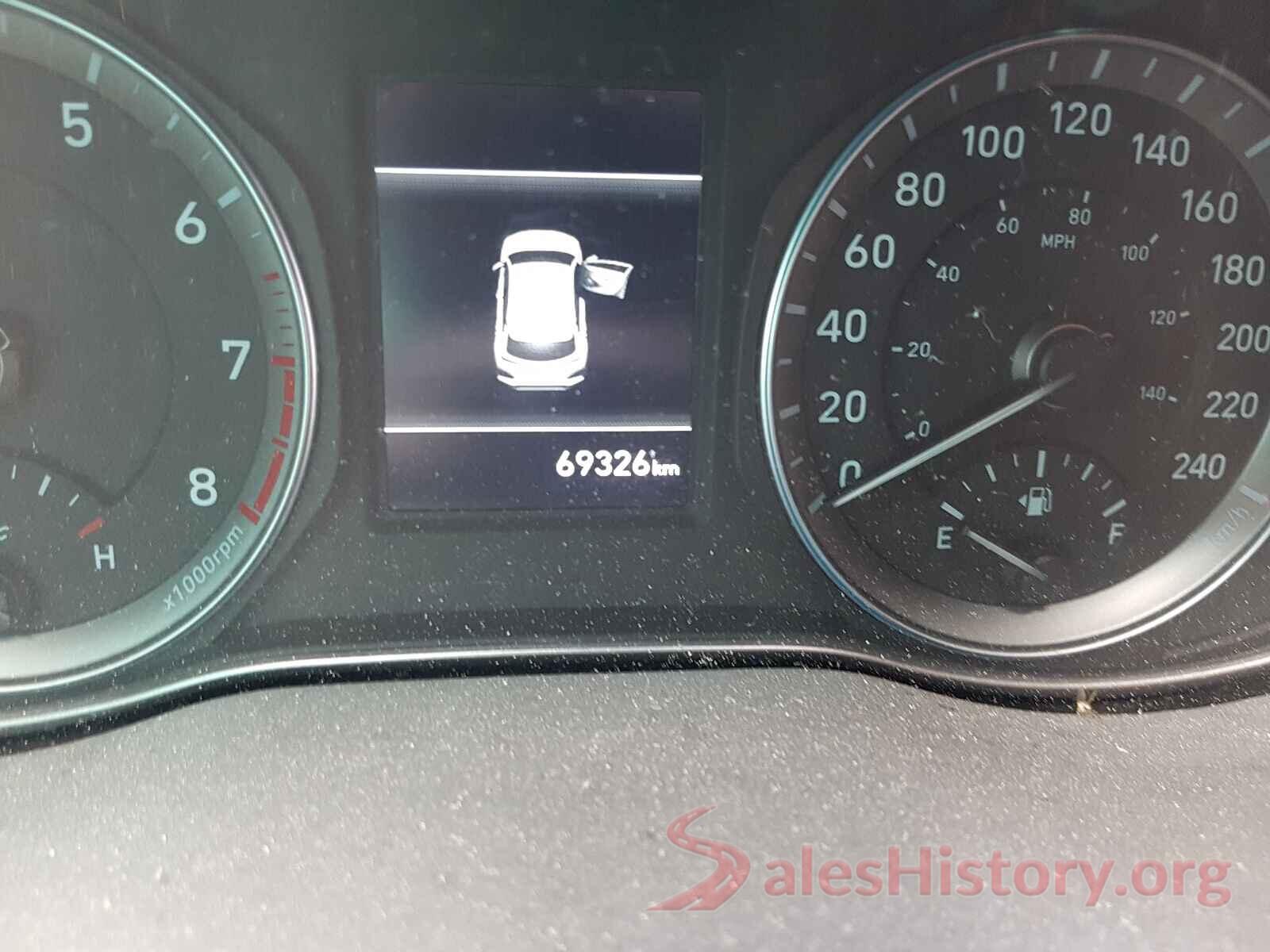 KM8K2CAA7JU173435 2018 HYUNDAI KONA