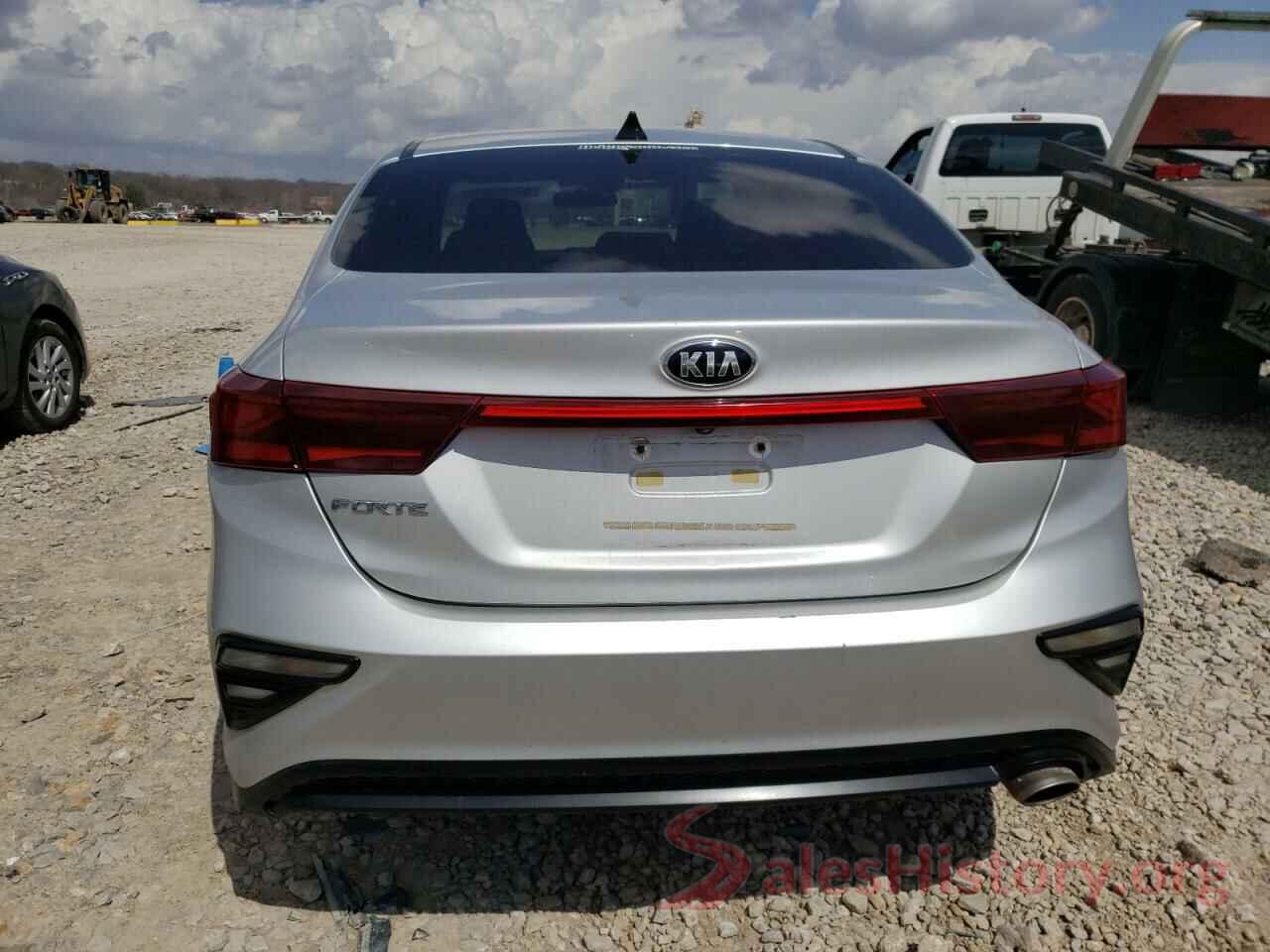 3KPF24AD5KE031459 2019 KIA FORTE