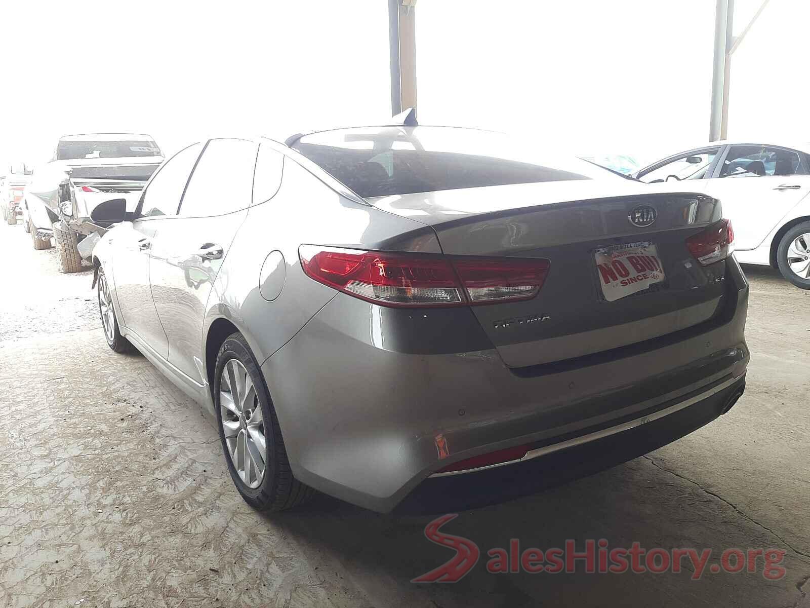 5XXGU4L3XJG220570 2018 KIA OPTIMA