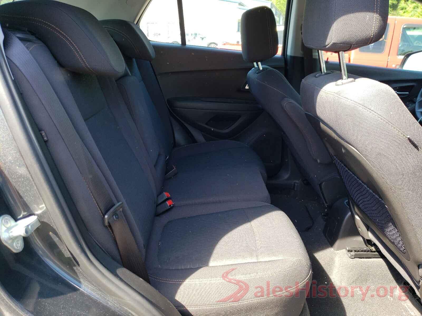 3GNCJNSB5KL113557 2019 CHEVROLET TRAX