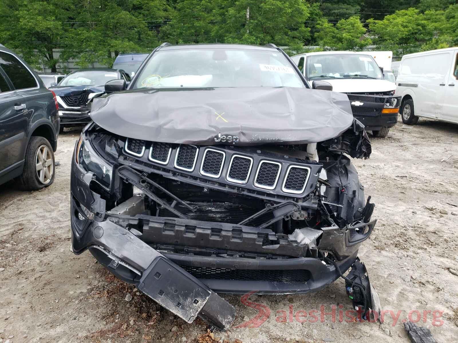 3C4NJDBB3JT256534 2018 JEEP COMPASS