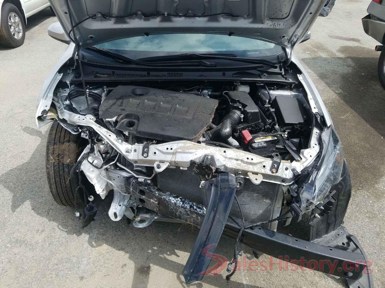 2T1BURHE9JC029909 2018 TOYOTA COROLLA