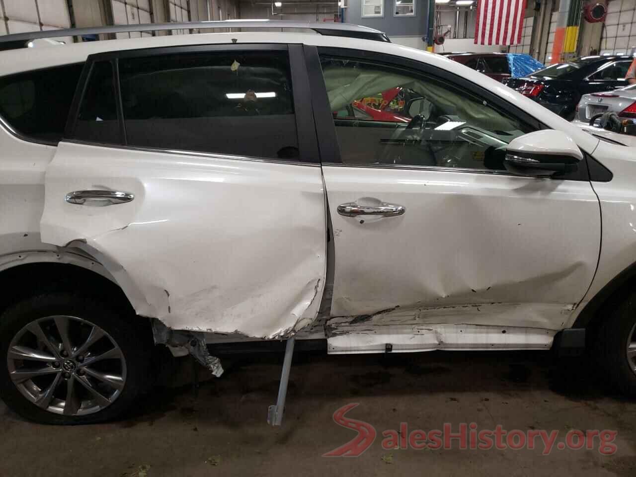 JTMDFREV5HJ711661 2017 TOYOTA RAV4