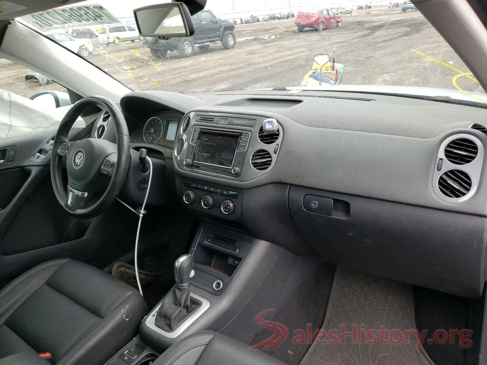 WVGSV7AX2HK019952 2017 VOLKSWAGEN TIGUAN