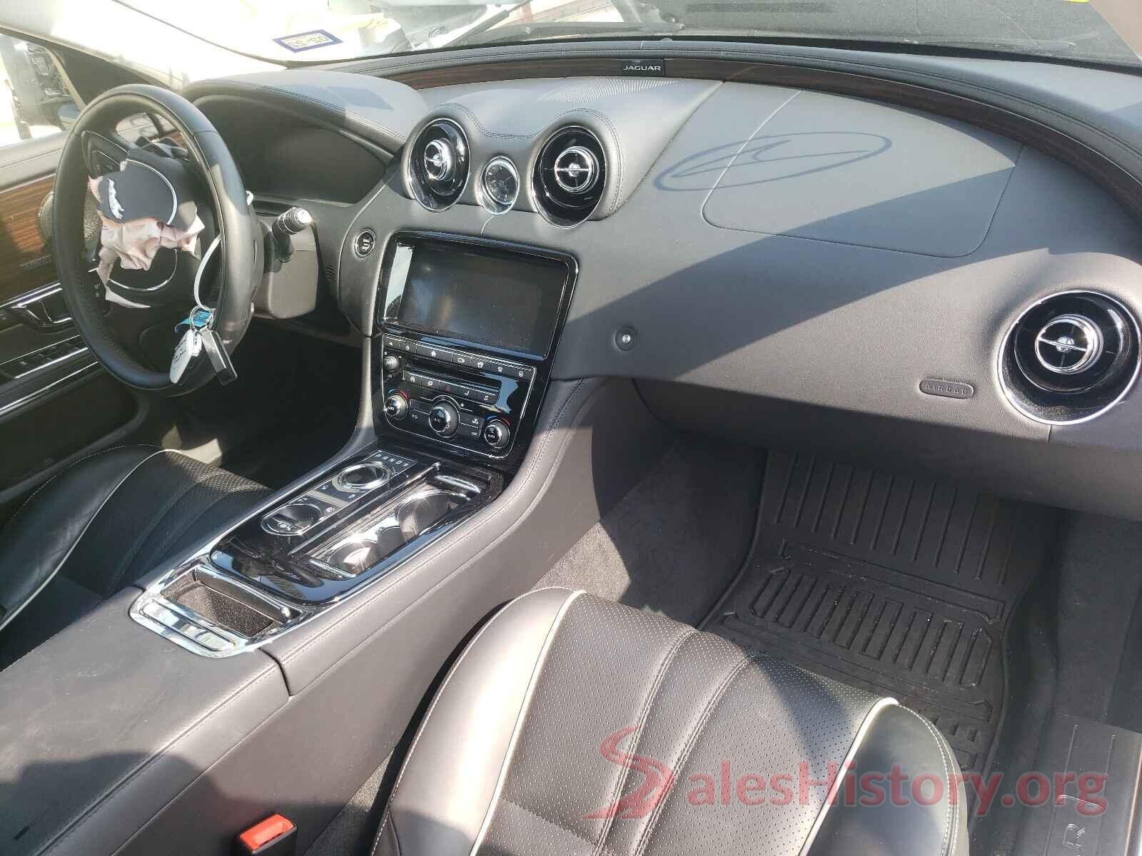 SAJWA1C77K8W19237 2019 JAGUAR XJ