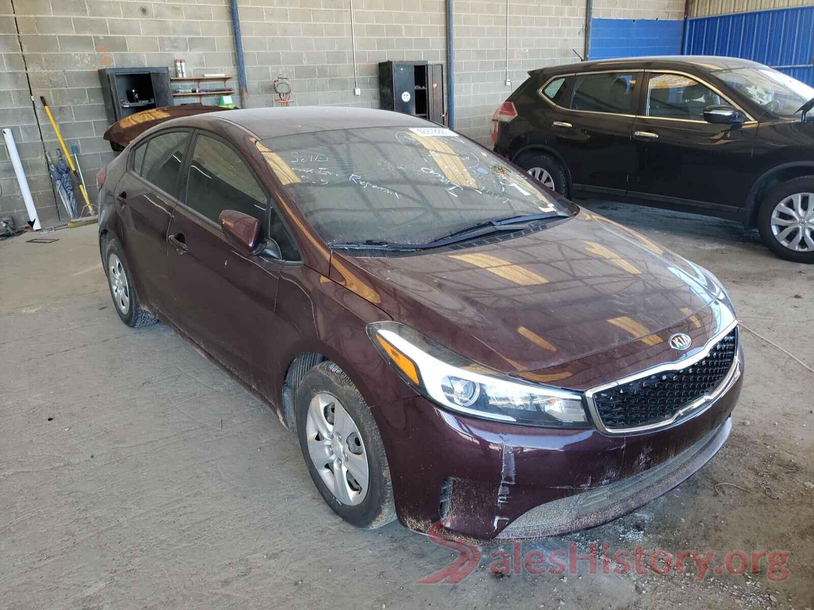 3KPFL4A77JE176864 2018 KIA FORTE