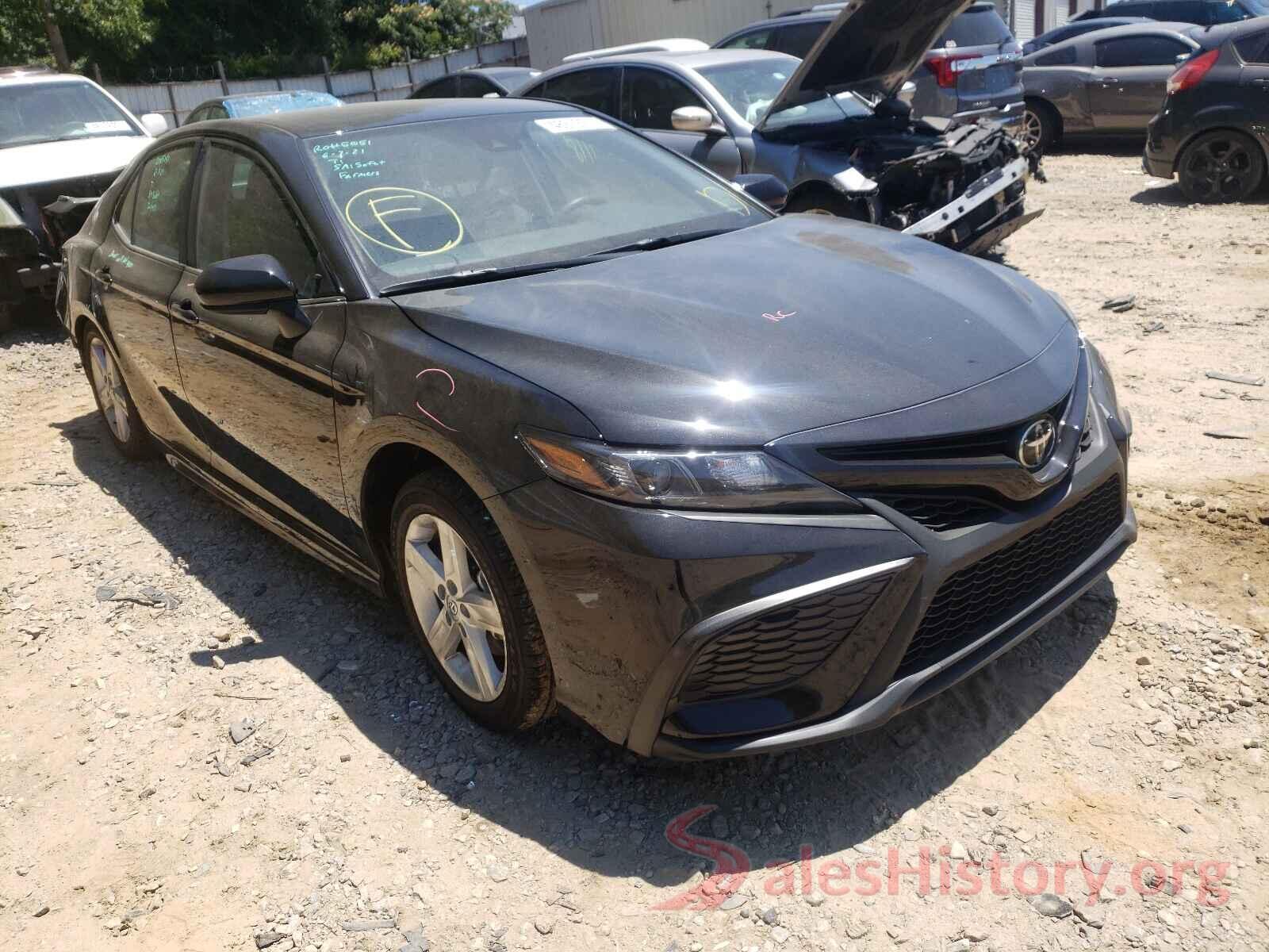 4T1G11AK3MU512282 2021 TOYOTA CAMRY