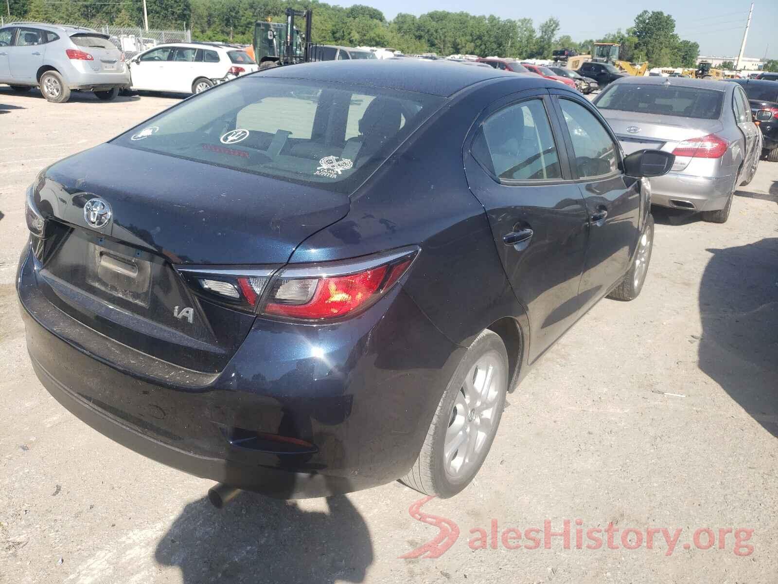 3MYDLBYVXJY330855 2018 TOYOTA YARIS