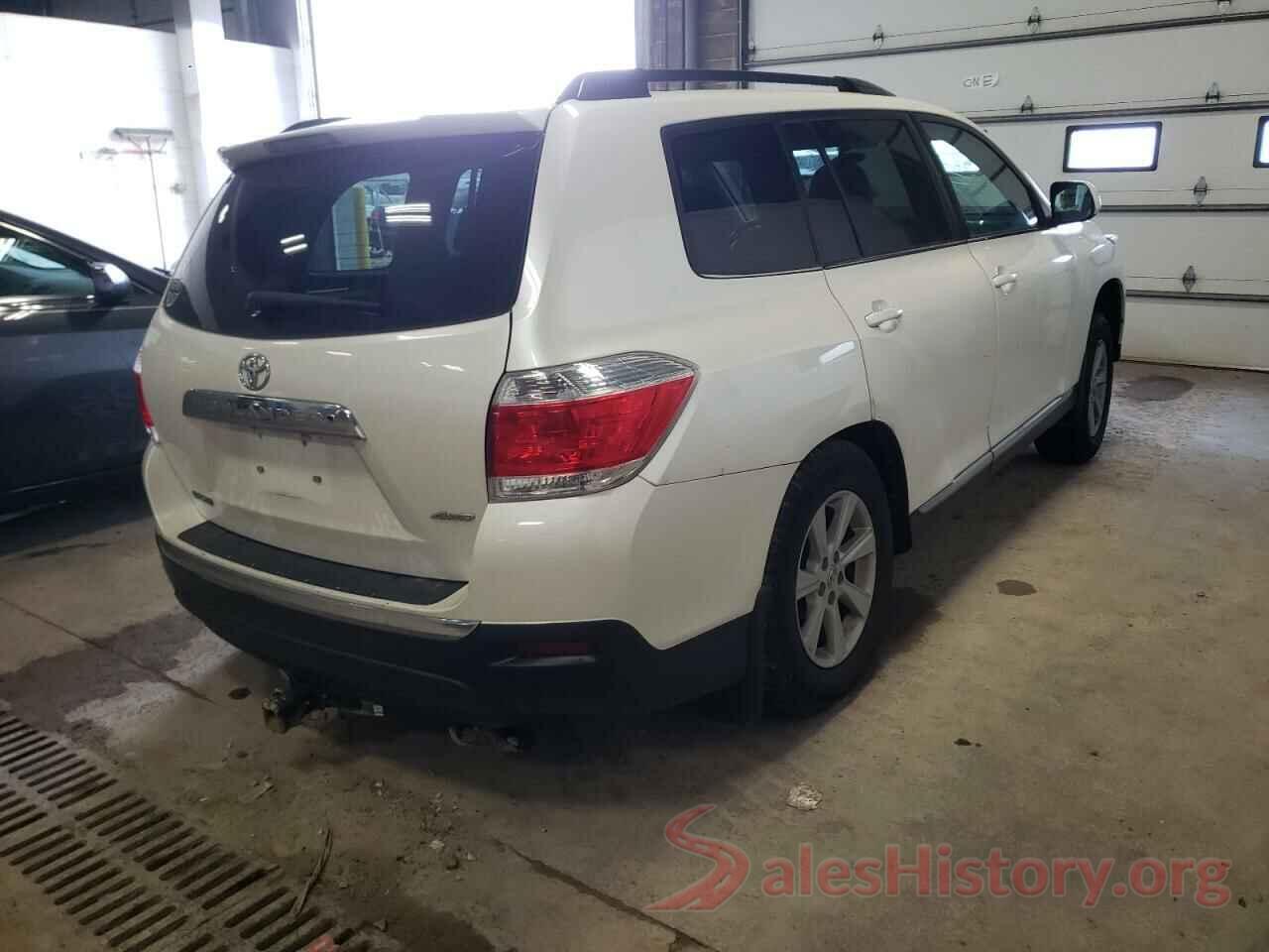 5TDBK3EH8DS225885 2013 TOYOTA HIGHLANDER