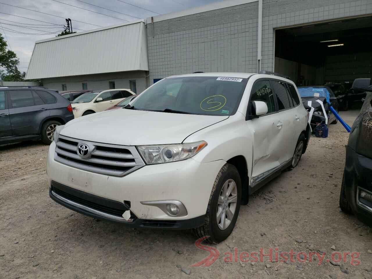 5TDBK3EH8DS225885 2013 TOYOTA HIGHLANDER