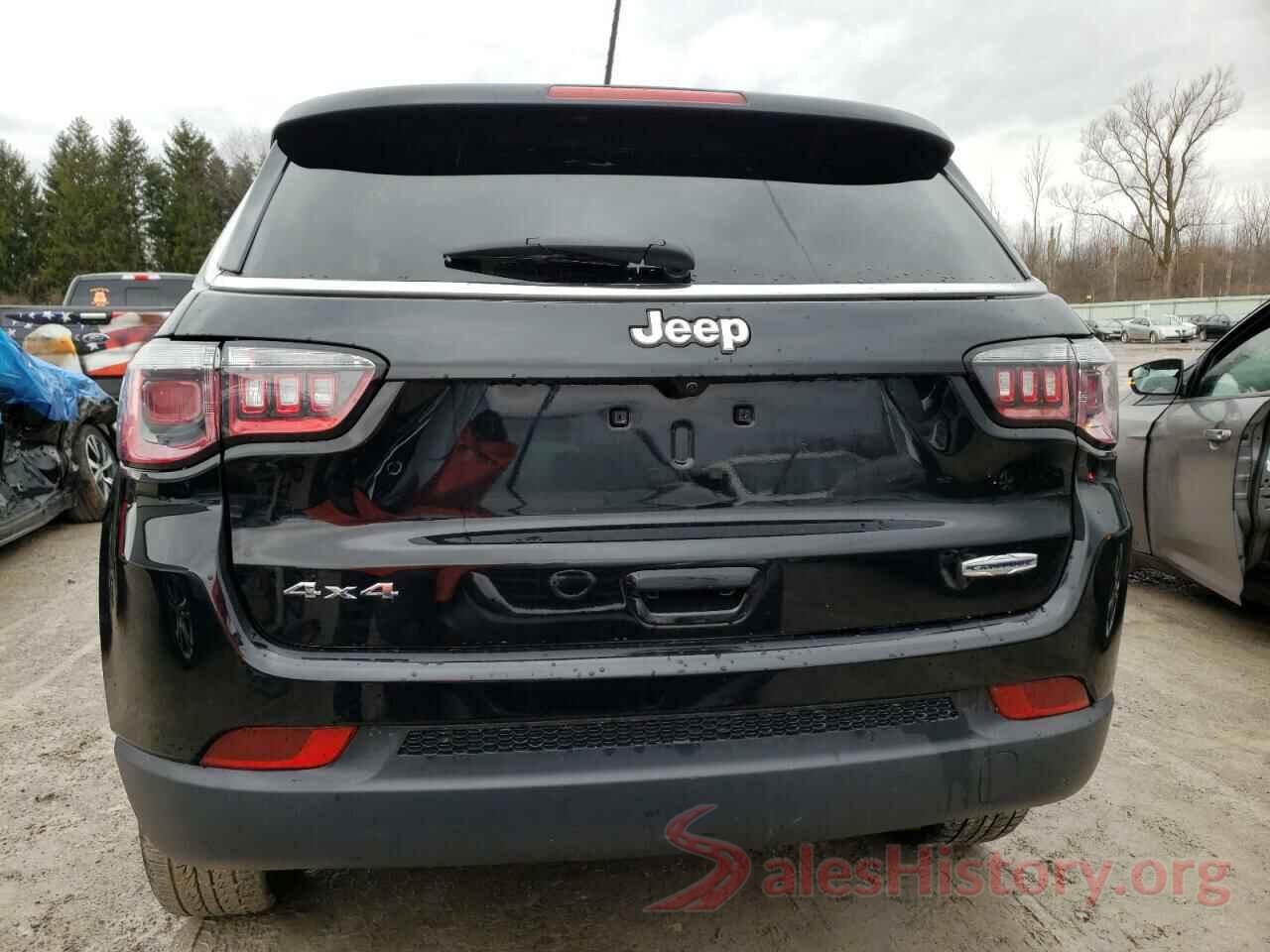 3C4NJDBB8JT161564 2018 JEEP COMPASS