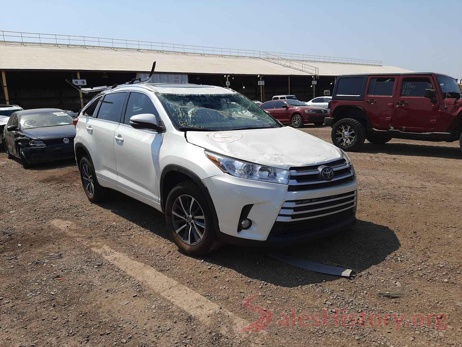 5TDKZRFH1JS540584 2018 TOYOTA HIGHLANDER