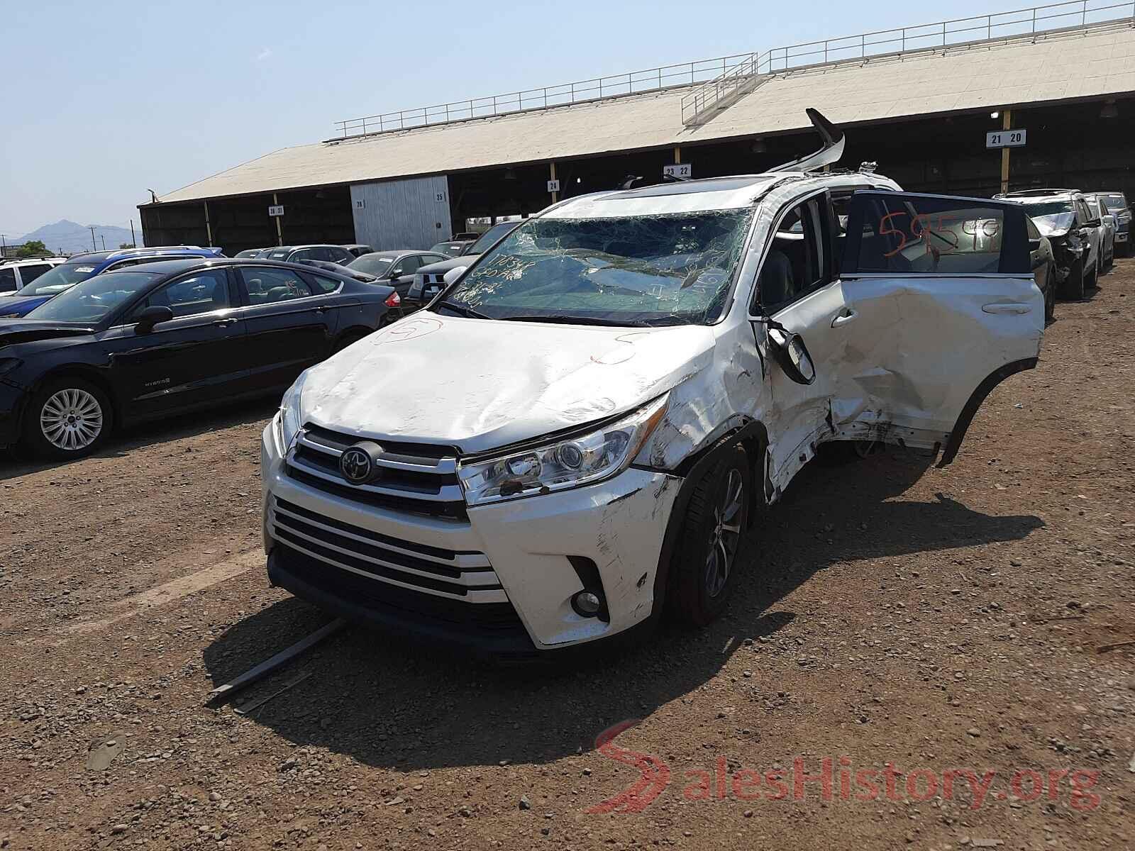 5TDKZRFH1JS540584 2018 TOYOTA HIGHLANDER