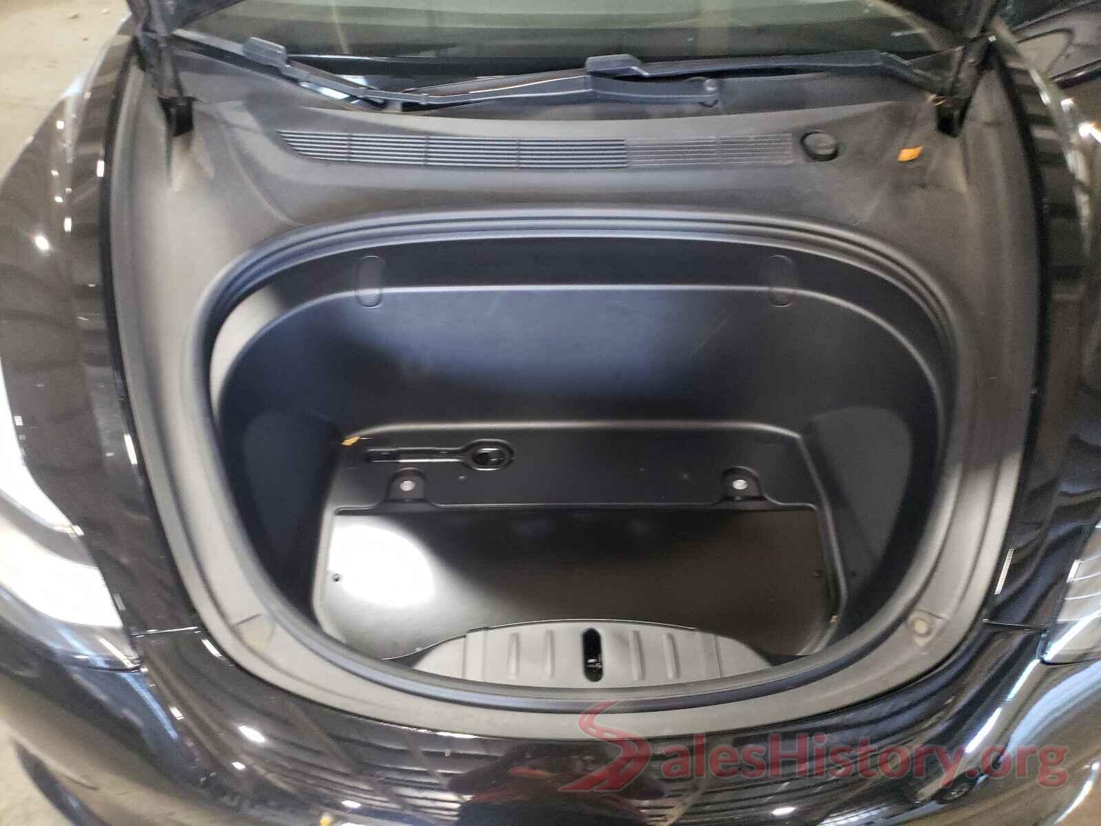 5YJ3E1EA3JF098613 2018 TESLA MODEL 3