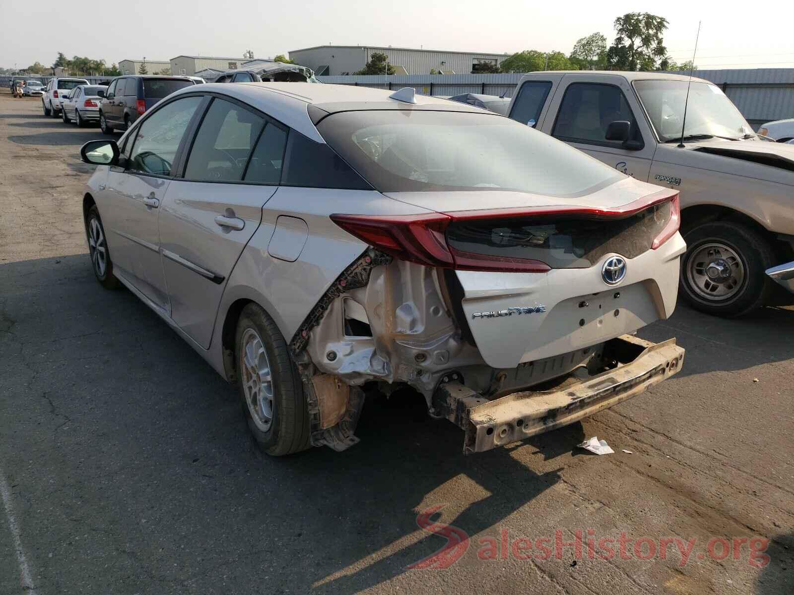 JTDKARFP8J3074829 2018 TOYOTA PRIUS