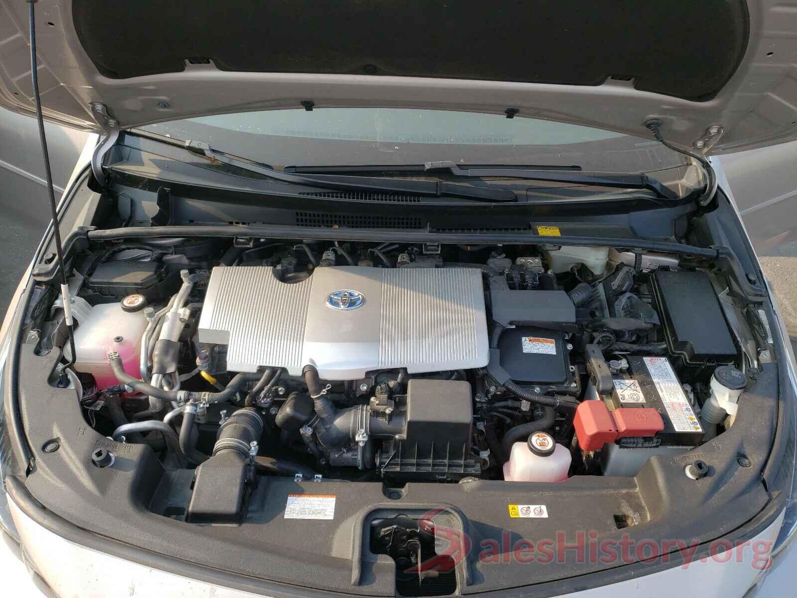 JTDKARFP8J3074829 2018 TOYOTA PRIUS