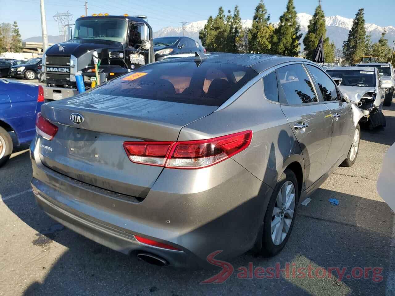 5XXGT4L32JG266039 2018 KIA OPTIMA