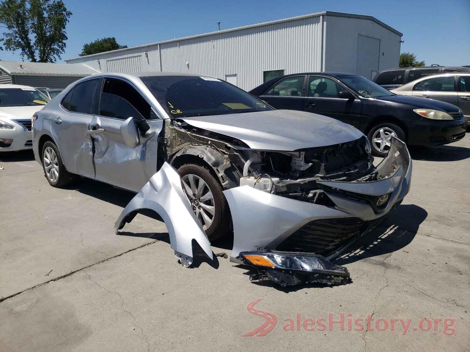 4T1B11HK9JU154634 2018 TOYOTA CAMRY