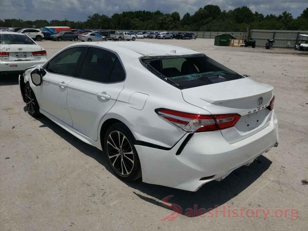 4T1G11AK9LU983951 2020 TOYOTA CAMRY