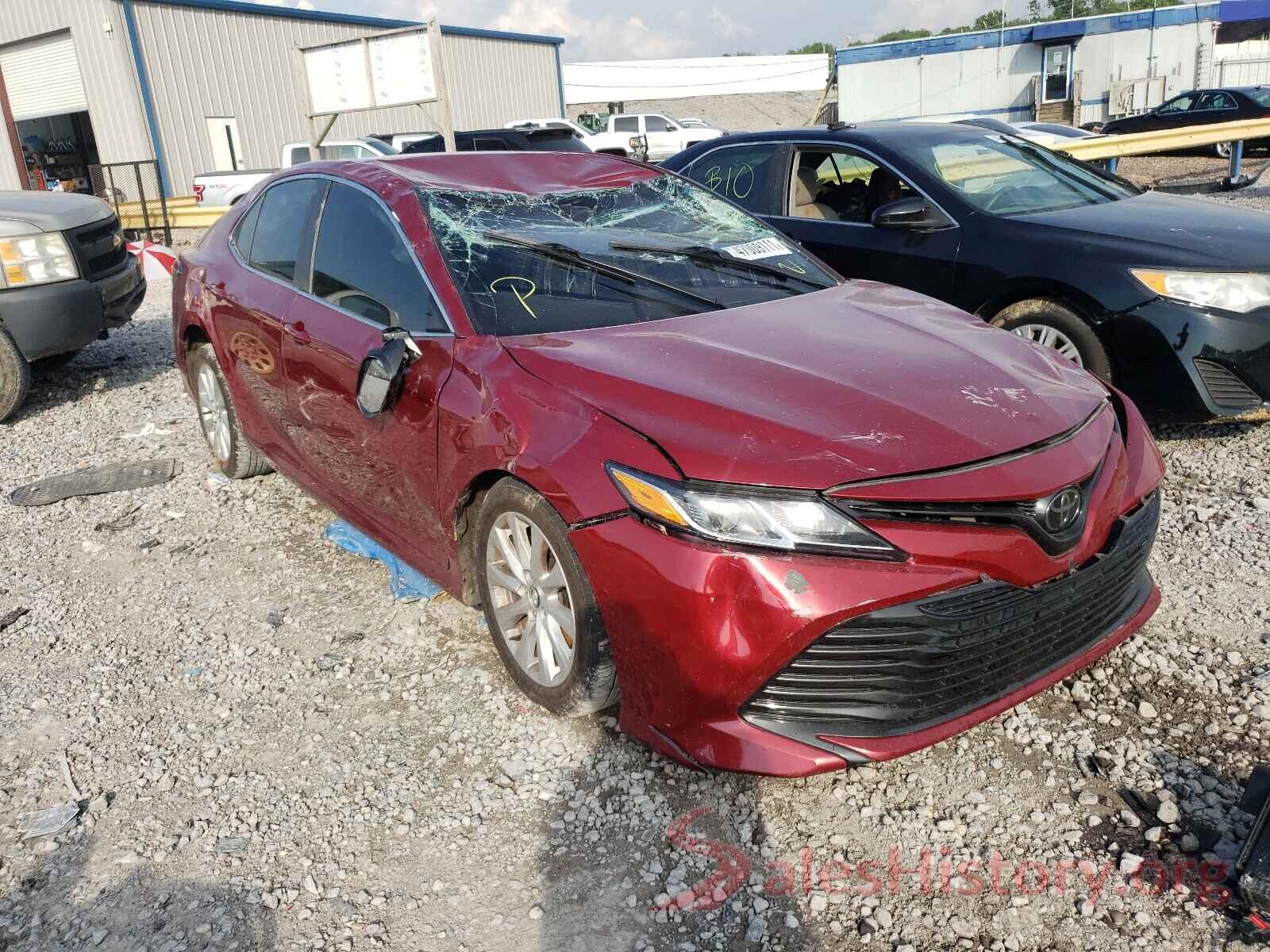 4T1B11HK3JU566824 2018 TOYOTA CAMRY