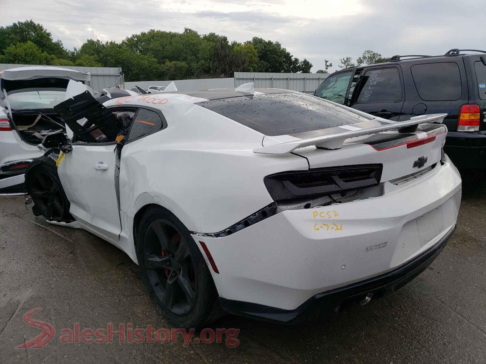 2016 CHEVROLET CAMARO VIN 1G1FF1R7XG0150165, right side view