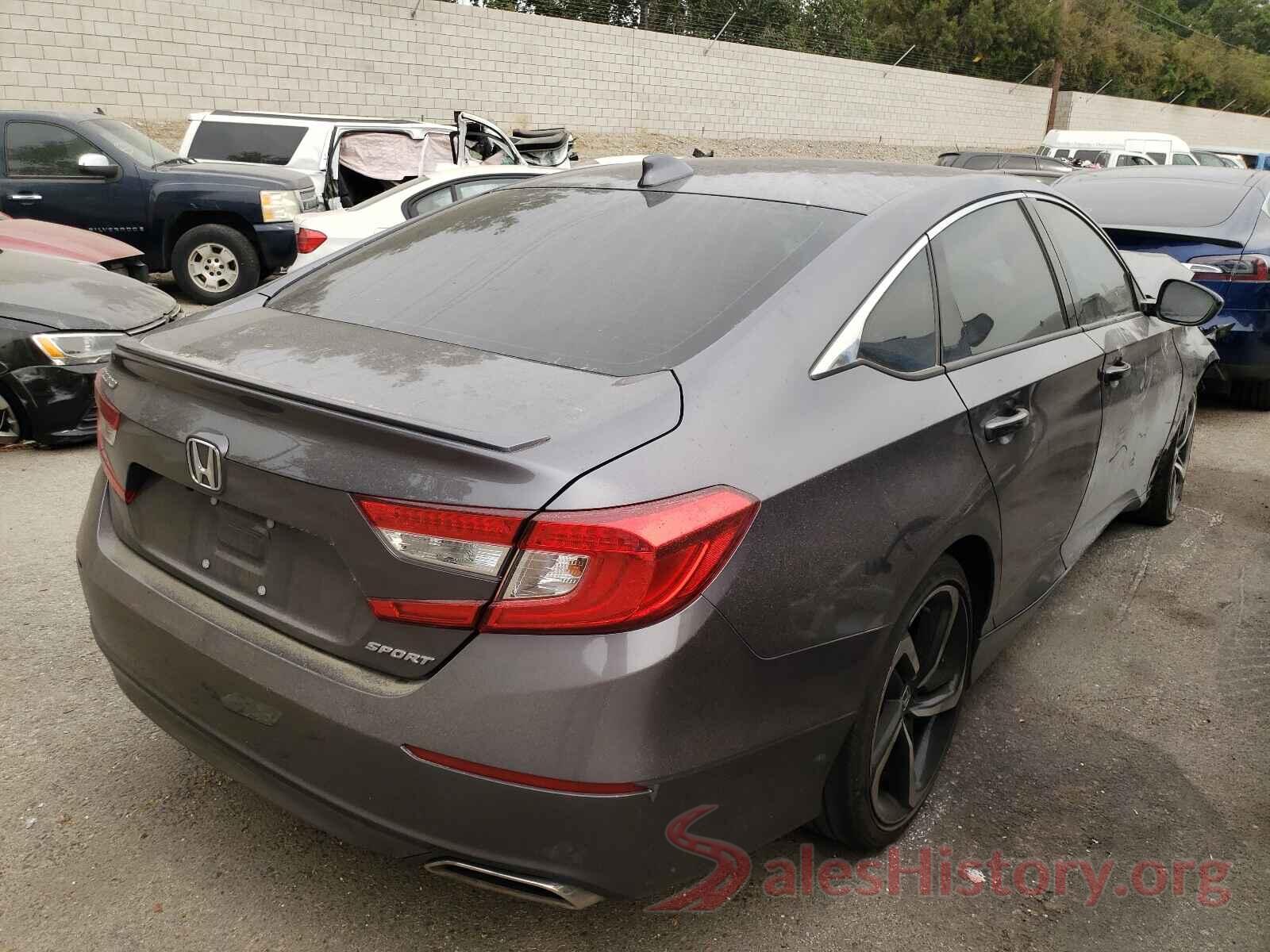 1HGCV1F33JA262985 2018 HONDA ACCORD