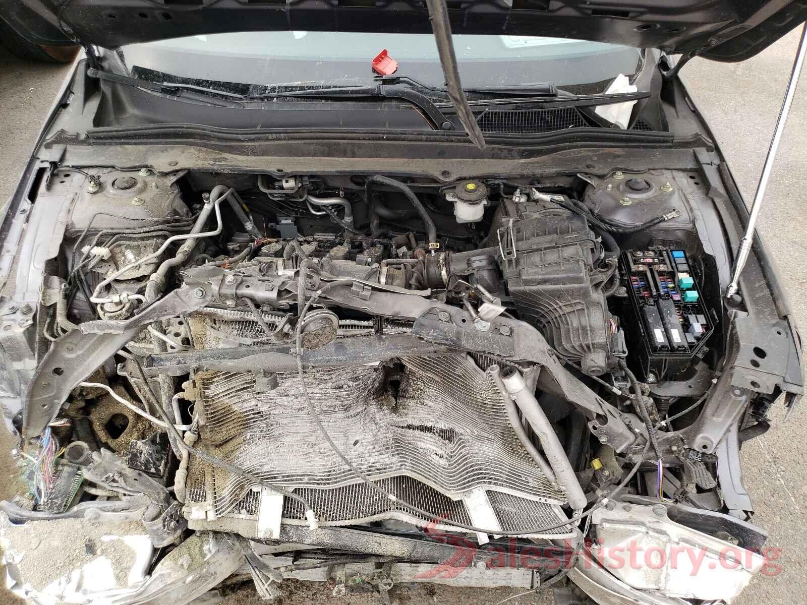 1HGCV1F33JA262985 2018 HONDA ACCORD