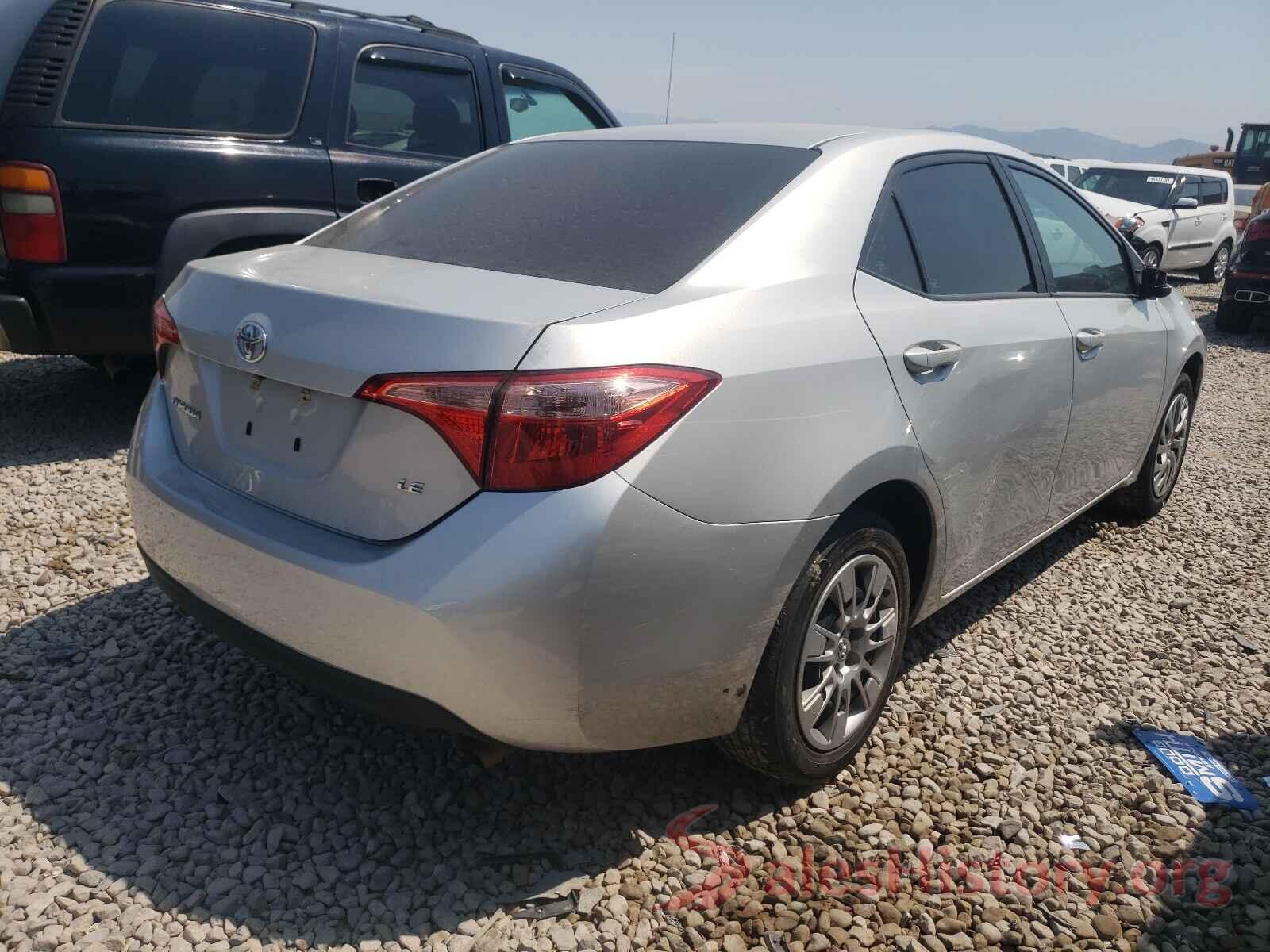 2T1BURHE3JC056832 2018 TOYOTA COROLLA