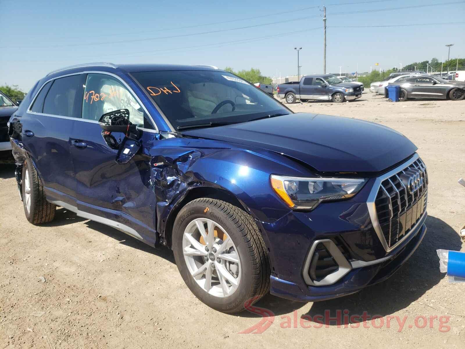 WA1DECF39M1072573 2021 AUDI Q3