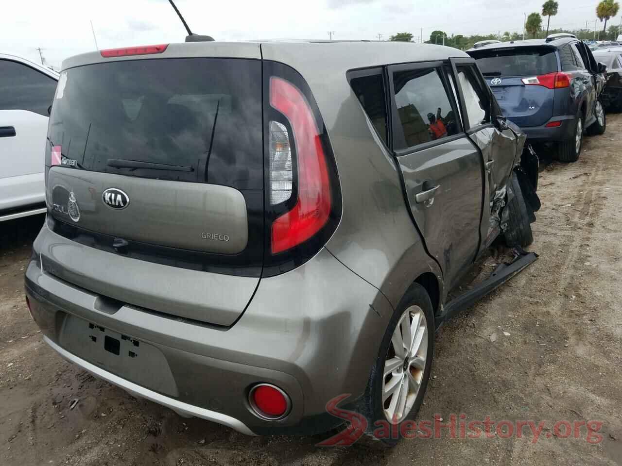 KNDJP3A50J7569418 2018 KIA SOUL