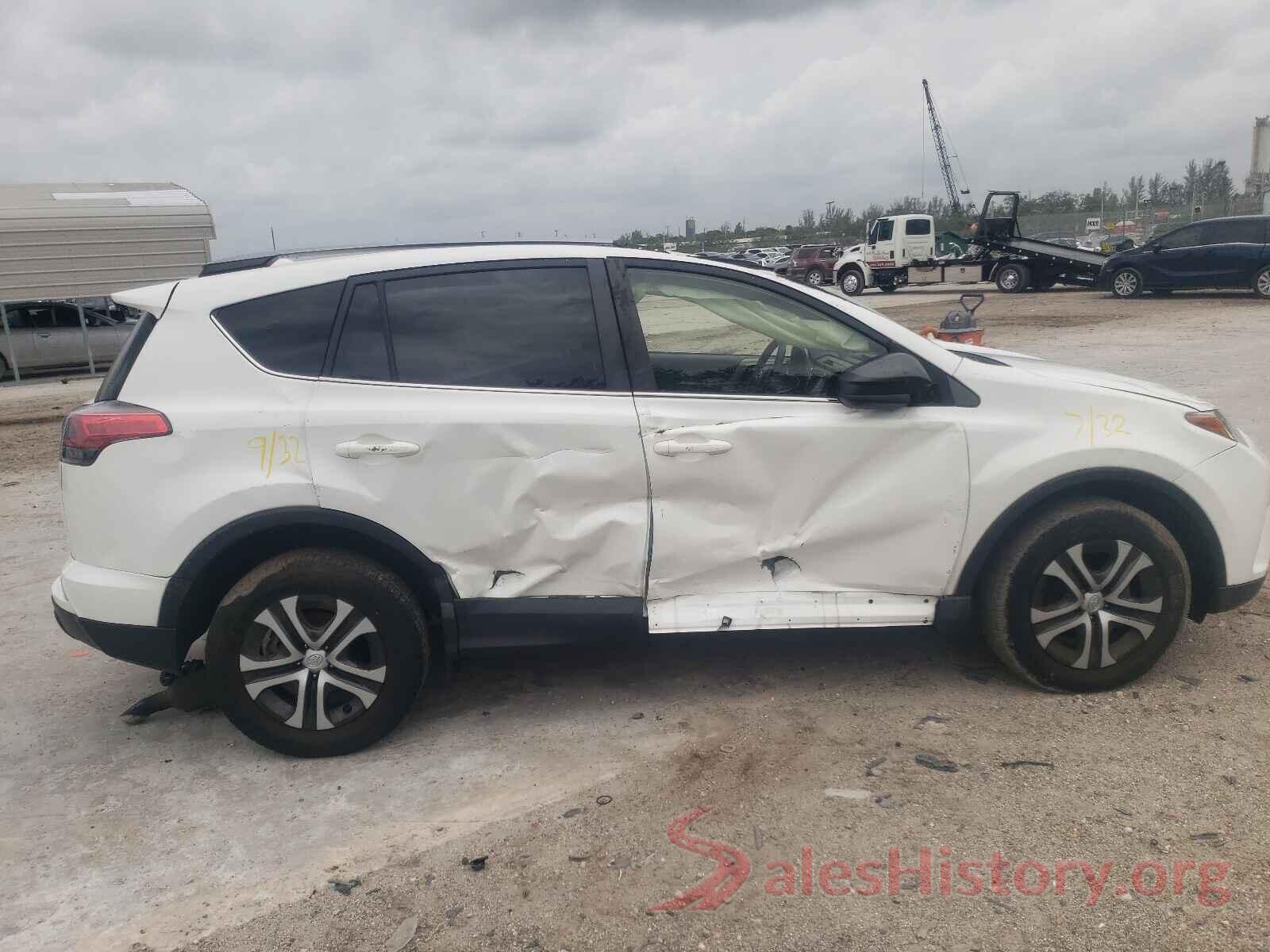 JTMZFREV8JJ181164 2018 TOYOTA RAV4